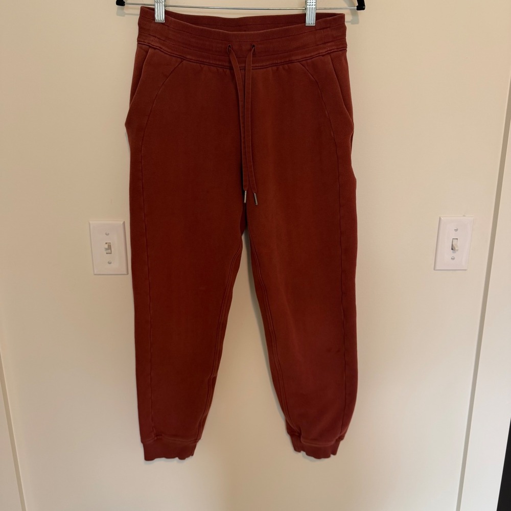 Lululemon Scuba High-Rise Jogger Terracotta Rust Red Size 6‎ Sweatpants Fleece